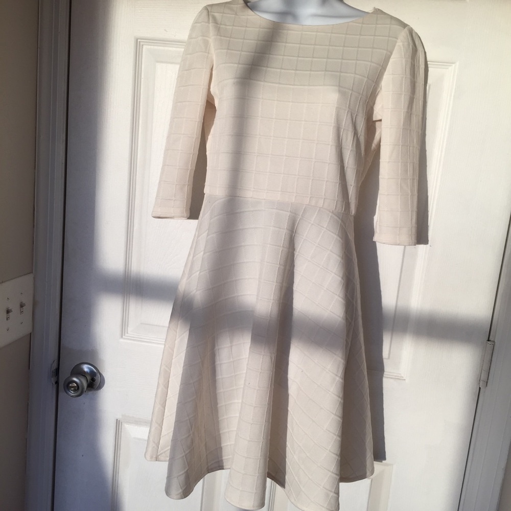 Beautiful Donna Morgan work dress